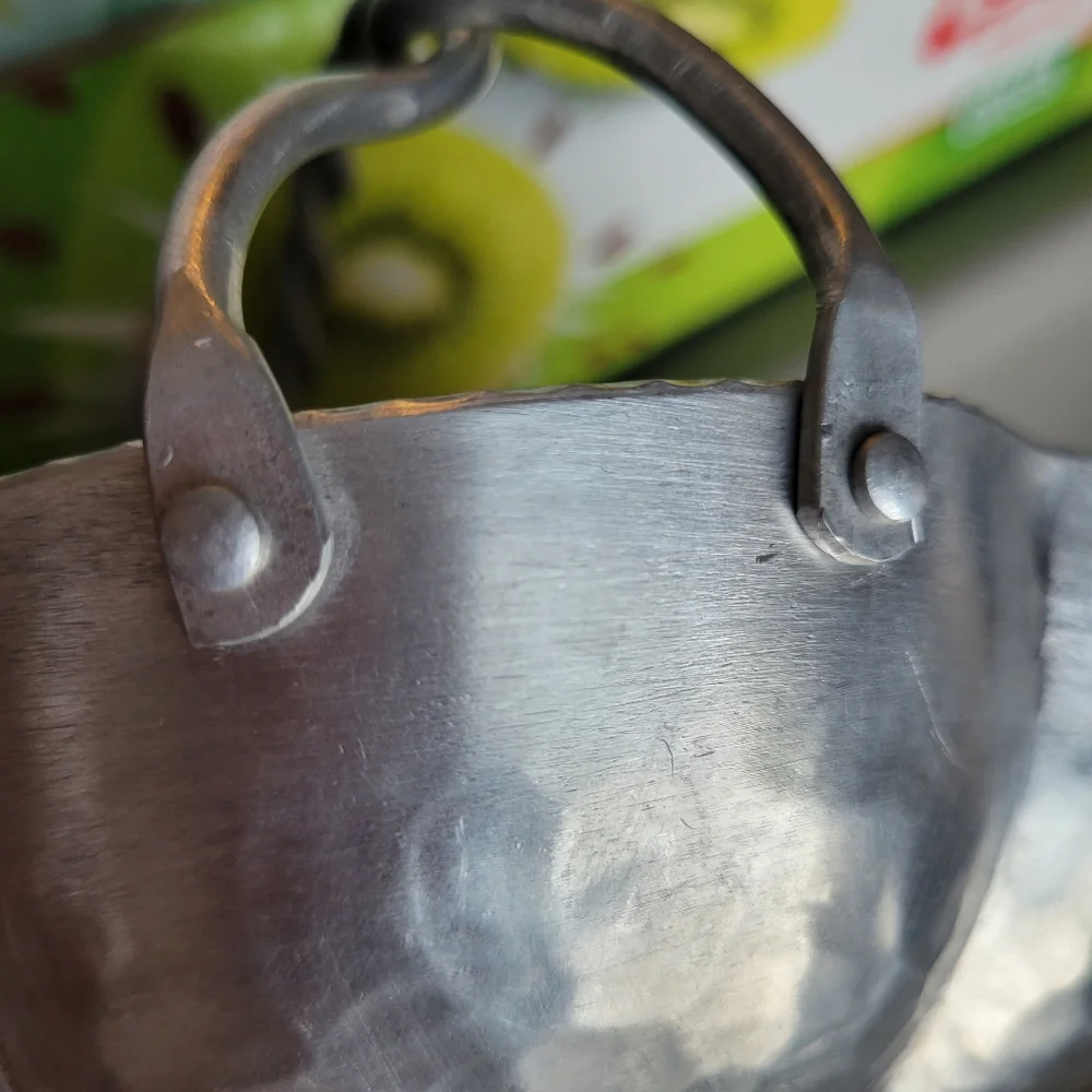 Everlast Forged Aluminum Basket with Handle ~ Grapes ~ Versatile Serveware